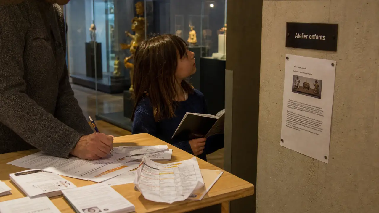 Inscription activités au musée des arts asiatiques Nice : famille, classe et groupe périscolaire