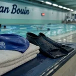 Piscine jean bouin nice : serviette, bonnet et lignes d’eau