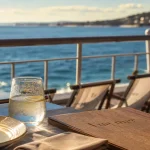 Restaurants bord de mer Nice : vue mer depuis une terrasse