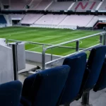 Visiter le stade de Nice : tribunes et tunnel de joueurs