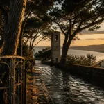 Panorama Colline du chateau nice : Tour Bellanda et Baie des Anges